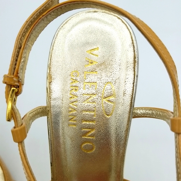 Valentino Nude Heels - Picture 7 of 8